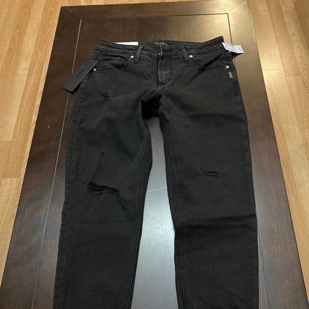 NWT Silver Jeans Avery Skinny Crop Size 27